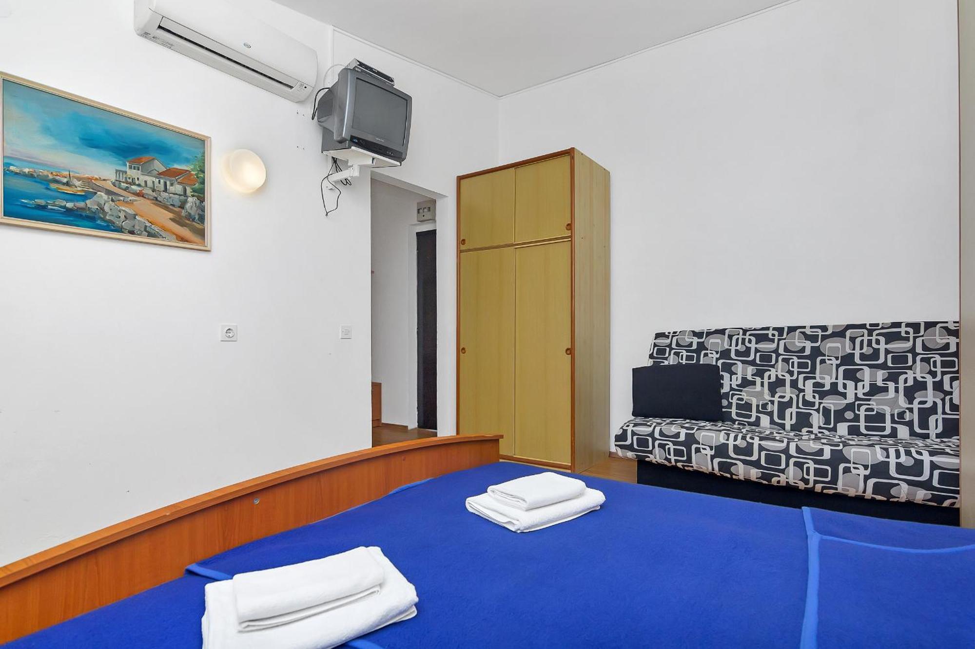 Apartmani Cico Gdinj Ngoại thất bức ảnh